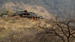 RUAHA HILLTOP LODGE,   GPS: 7°49'41